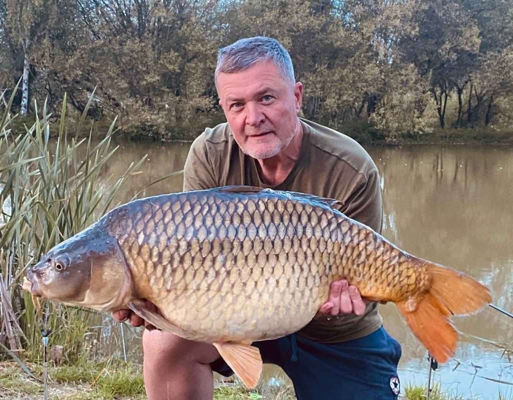 carp fishing holiday france