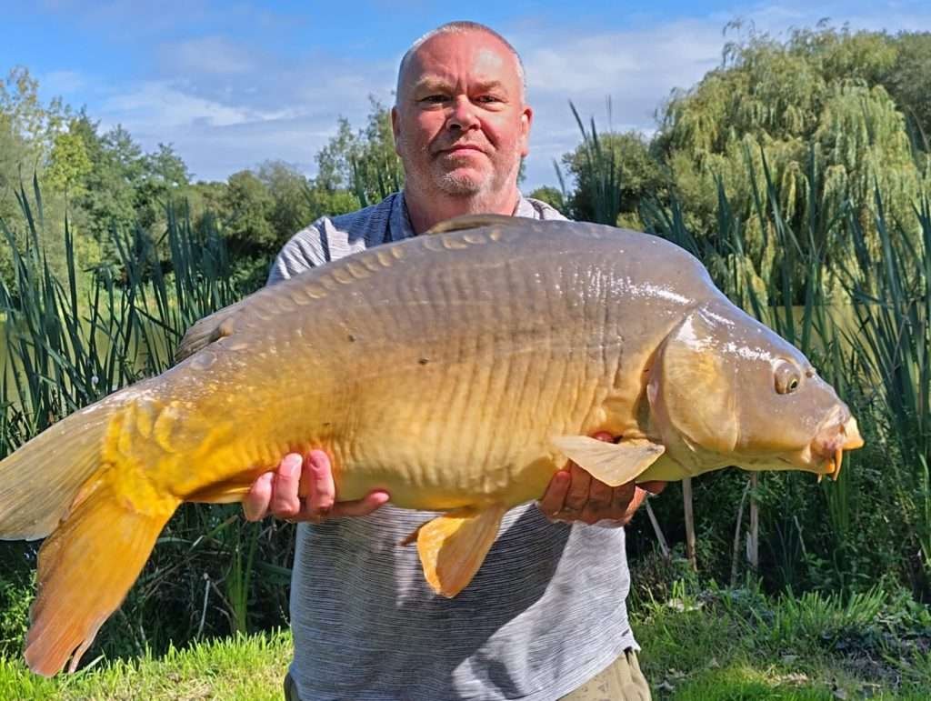 carp fishing holiday france